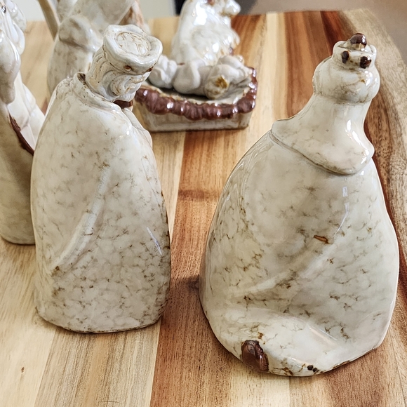 Glazed Ceramic Nativity Scene Set Rustic Minimalist Christmas Decor - Picture 11 of 14